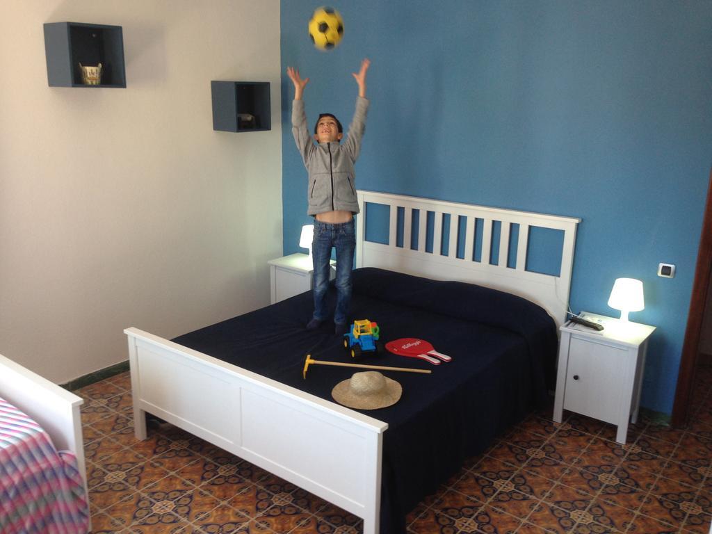 Da Patrizia Hotel ซานตา เตเรซา กัลลูรา ภายนอก รูปภาพ